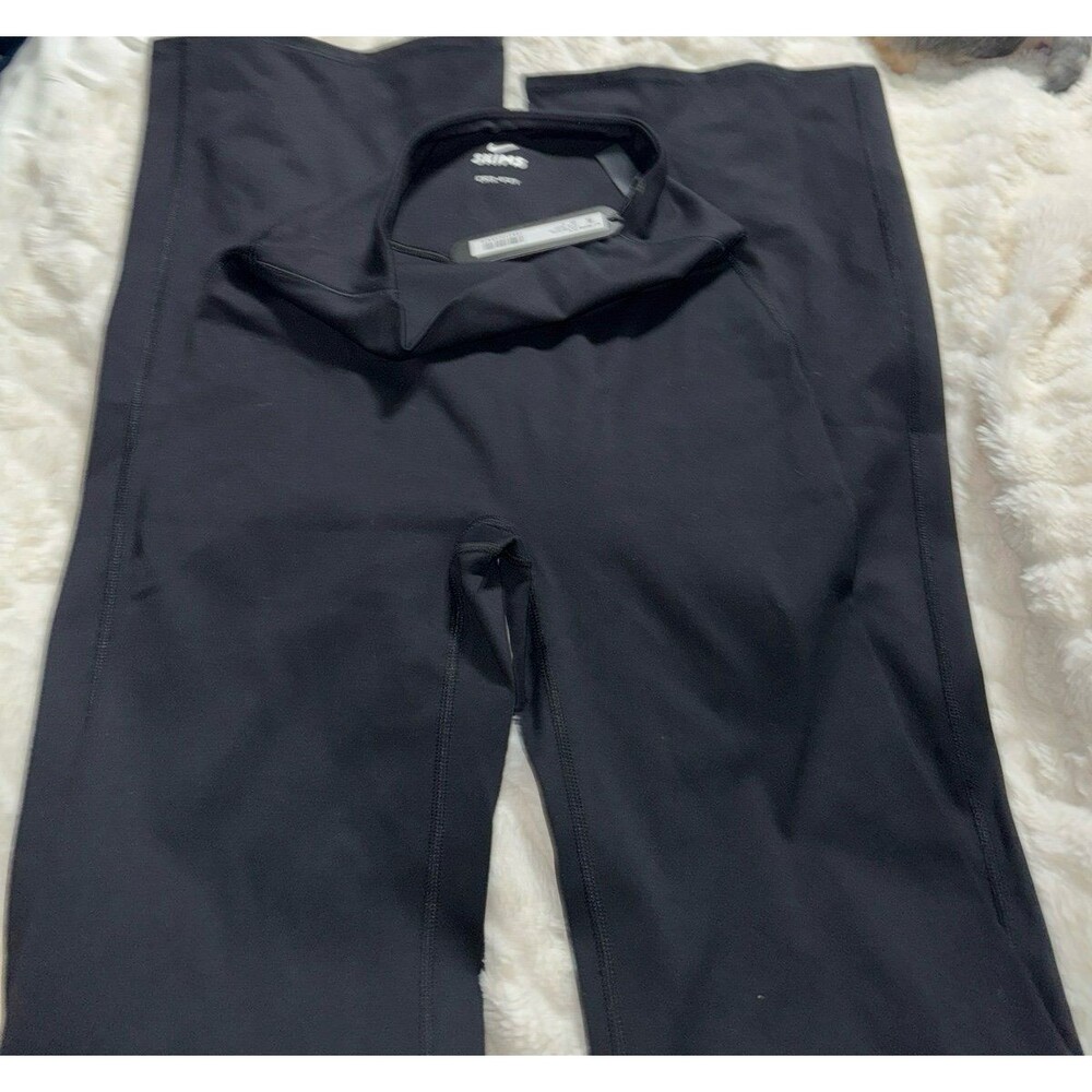 Nike Skims Matte Slim Flare Legging obsidian